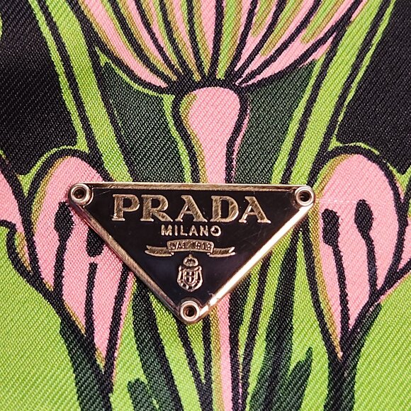 Rare Vintage Prada Medium Clutch in Pink Tulip Green Floral Silk Fabric - Picture 2 of 16